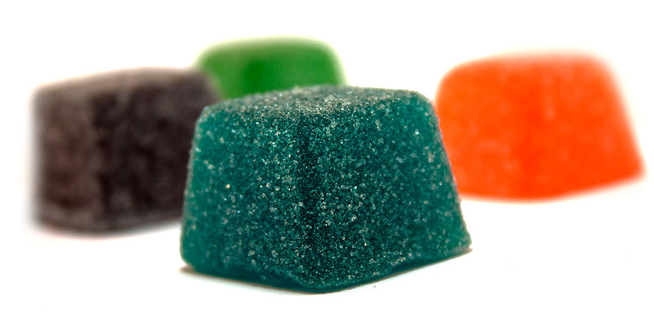 Cubos — cube-shaped sugar-coated gummy candies